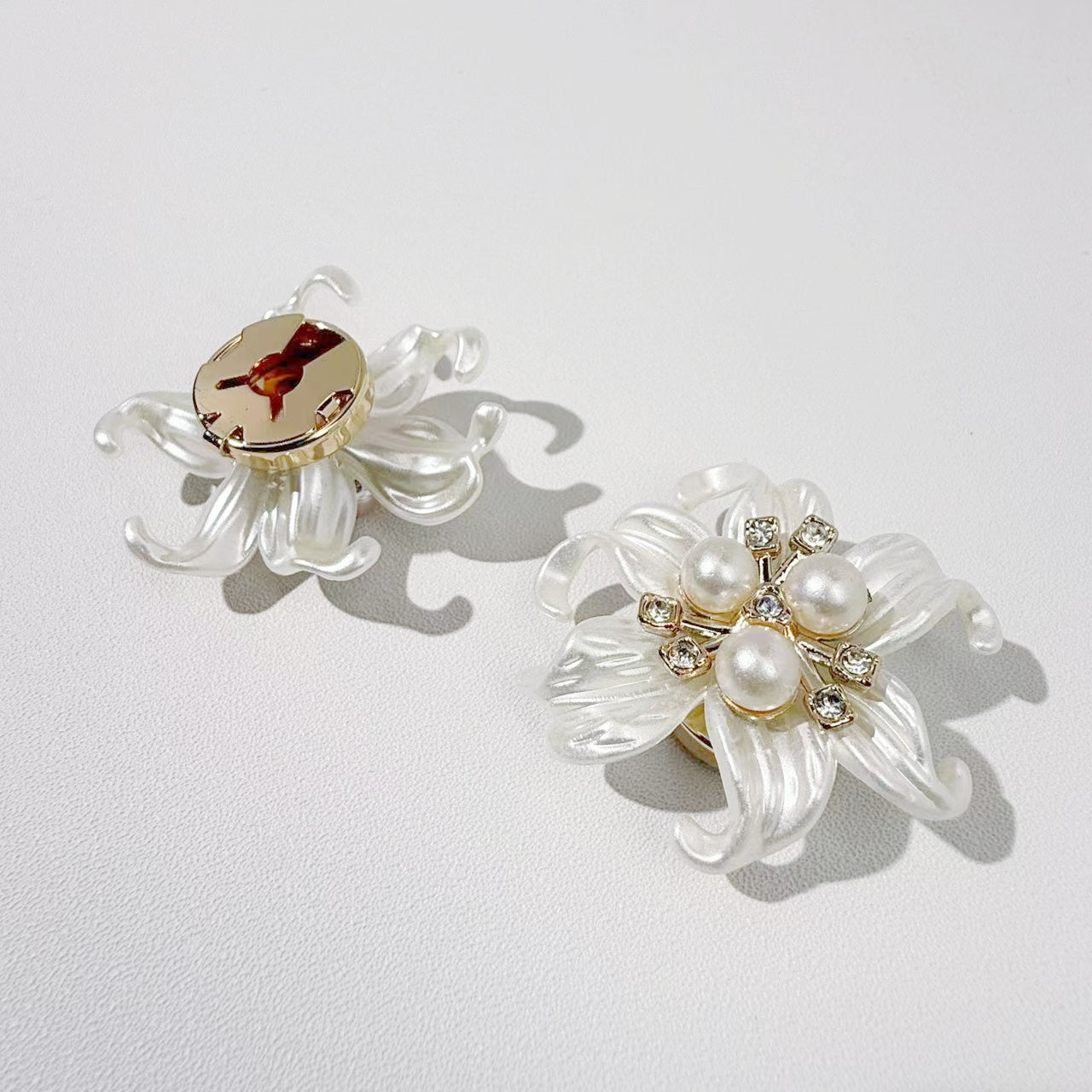 Butoni Emily | 1 set